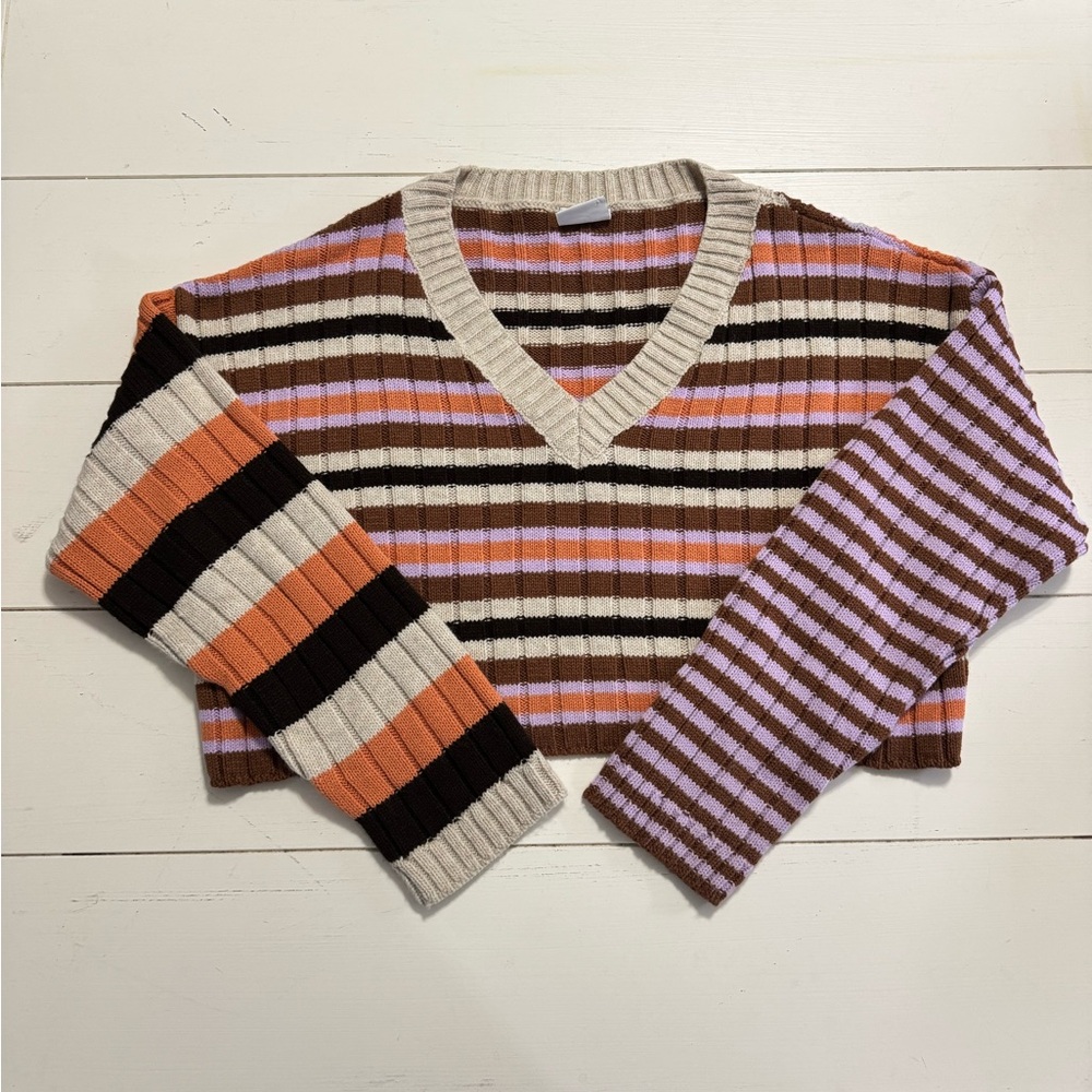 BDG Cropped Sweater